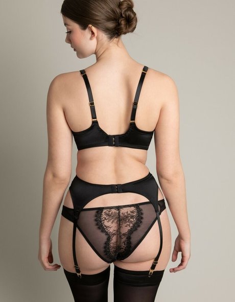 Ellie Weston onlyfans pics nude