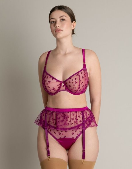 Ellie Weston onlyfans leak naked