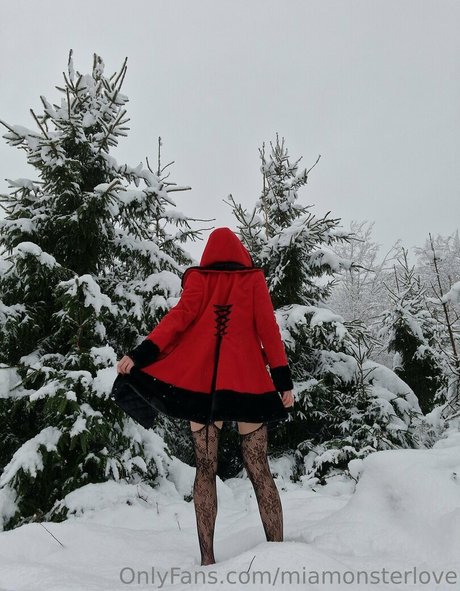 miamonsterlove onlyfans star