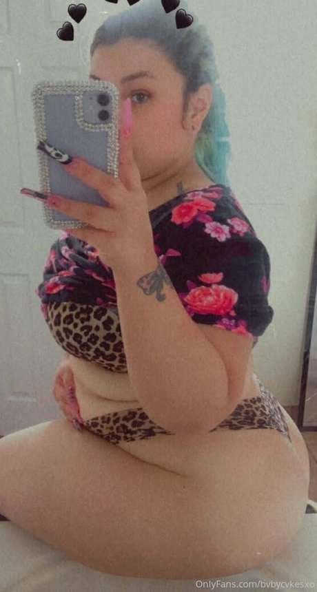 bvbycvkesxo onlyfans strip tease