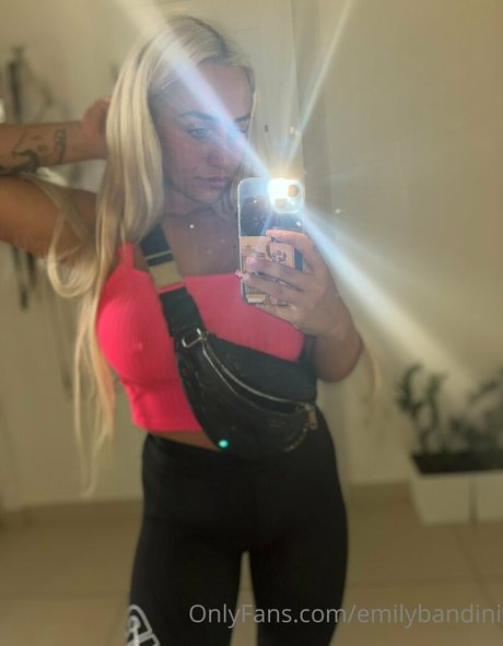 emilybandini feet onlyfans