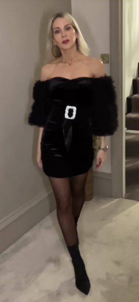 Kate Lawler only fans pic