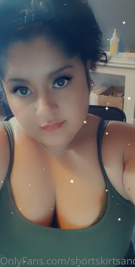 shortskirtsandflirts leaked porn onlyfans