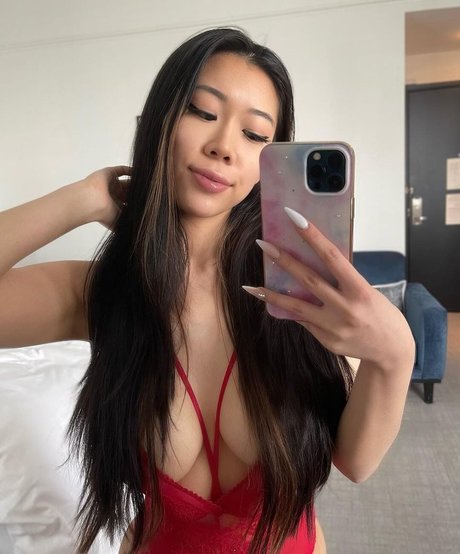 Awkie onlyfans model photos