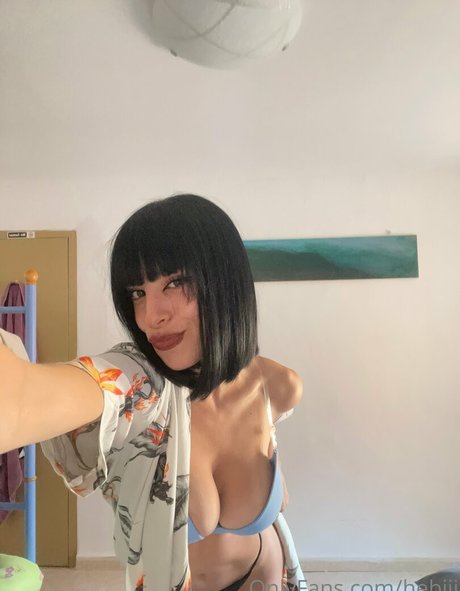 hebiii onlyfans naked pics