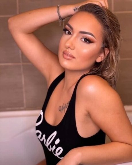 deeaxsharon onlyfans content type