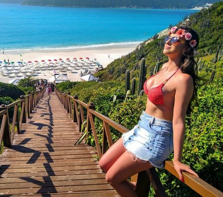 Alinedls Aline Oliveira onlyfans strip