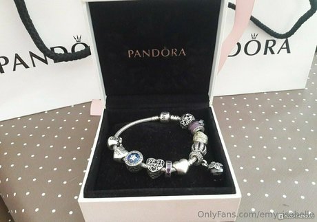 emy isabelle onlyfans model images