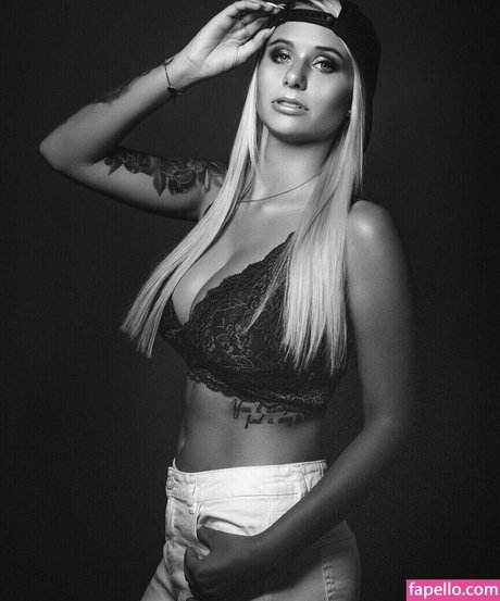 Carina Spack onlyfans leak