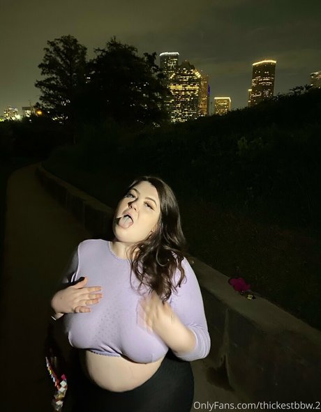 thickestbbw 2 nude onlyfans