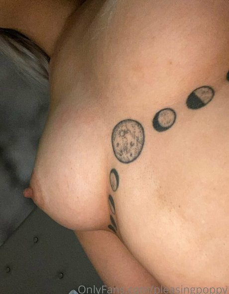 pleasingpoppy leaked onlyfans photos