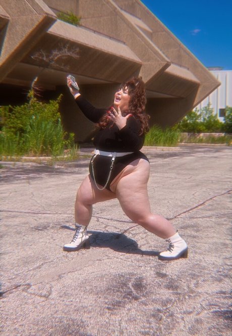 fatbratfreya onlyfans nude pics