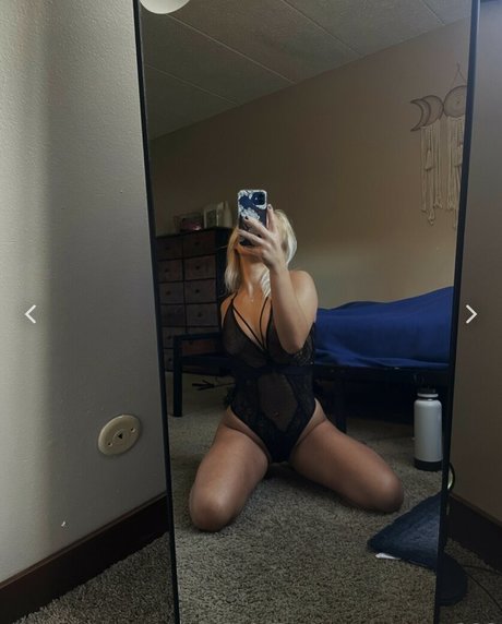 mae 222 onlyfans leaked sex