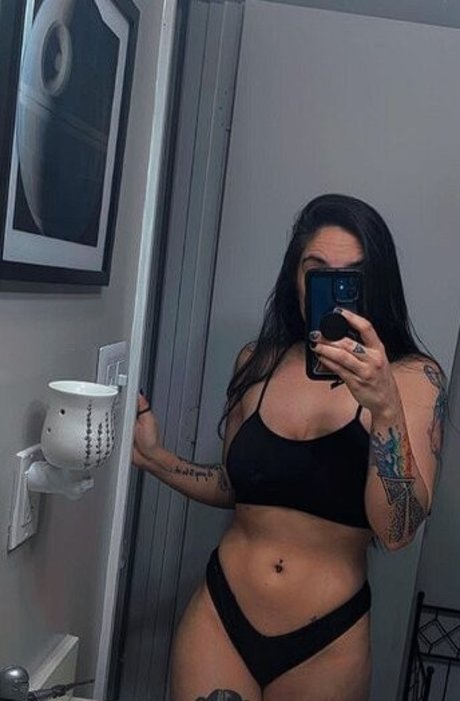 bonnie djarin31 naked onlyfans leak