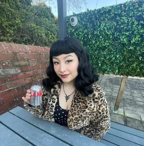 xalexaddams feet onlyfans