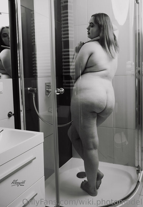 wiki photomodel onlyfans tits