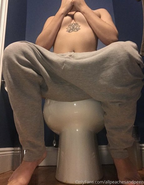 peachcreamzzz naked only fans