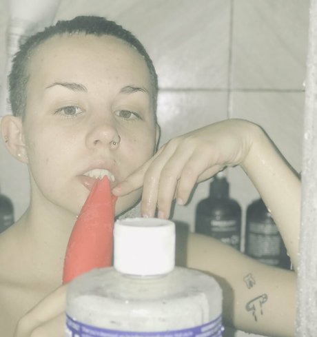 peachcreamzzz onlyfans nide