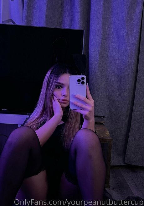 yourpeanutbuttercup onlyfans leaks