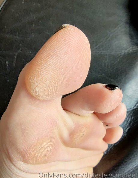 ditteslegsandfeet onlyfans leaked