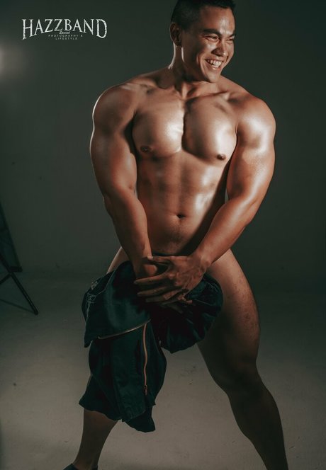 hazzbandexclusive onlyfans strip tease