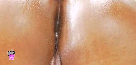 Bruna Valentim onlyfans leak fuck