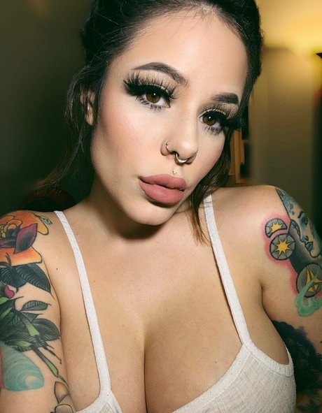 ihatelaiika only fans pics