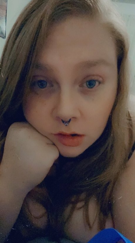 thescarlettfawx onlyfans leajs