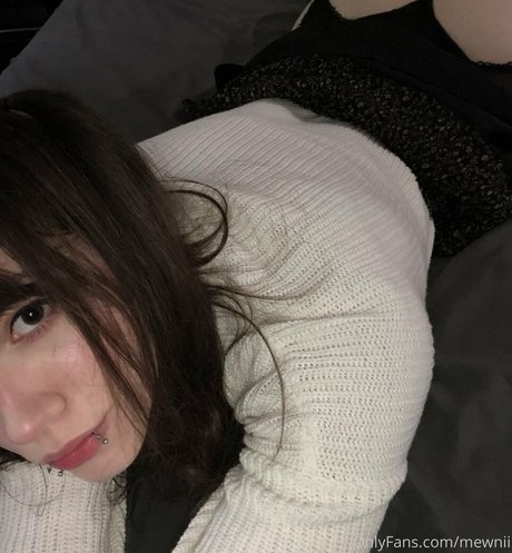 Mewnii onlyfans naked leak