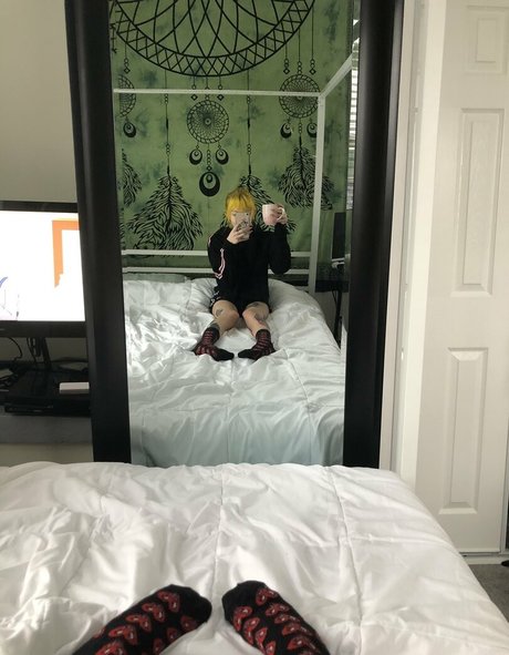 sadlittlesun only fans leak nude