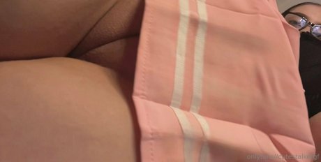 cutestalkergf nude onlyfans pics