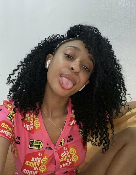 Ricuradecaramelo porn onlyfans