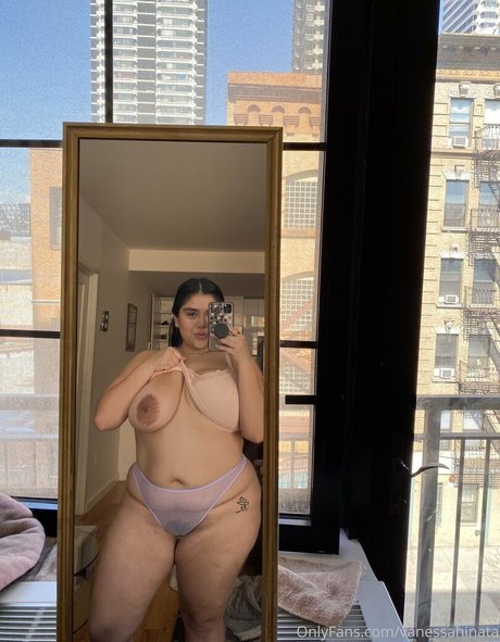 vanessahinata onlyfans x