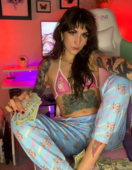 ashietaylor onlyfans leaks sex