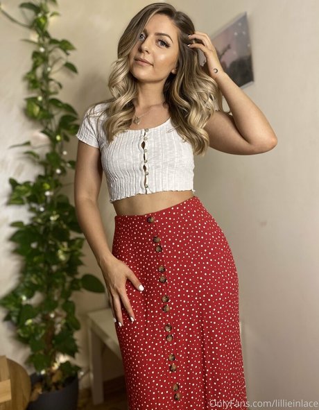 lillieinlace onlyfans naked leaks