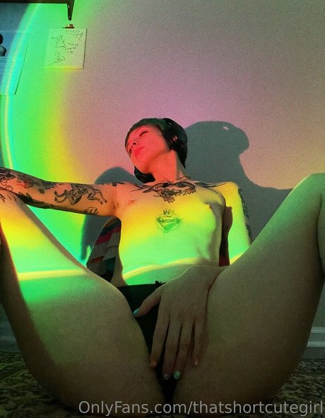 thatshortcutegirl only fans nudes