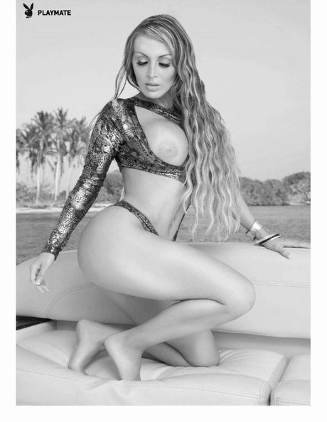 Venezolana only fans photos