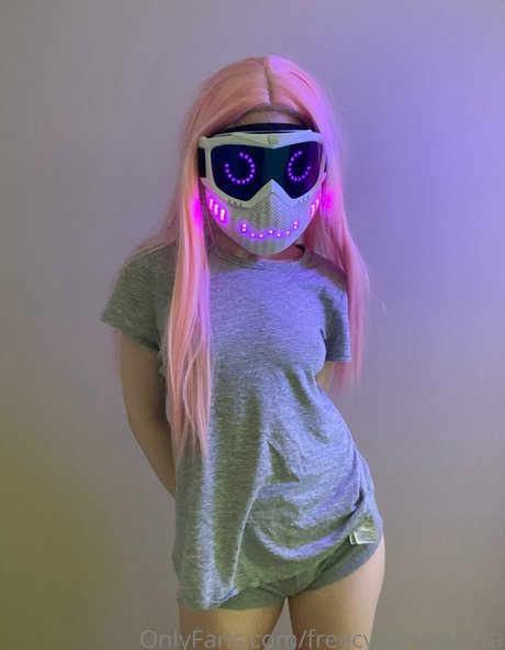 freecybervanessa onlyfans leak nudes