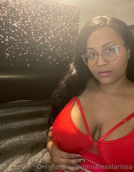 mistresslarissa onlyfans public photos