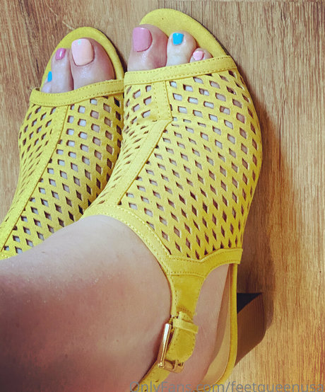 clovers photos feet onlyfans