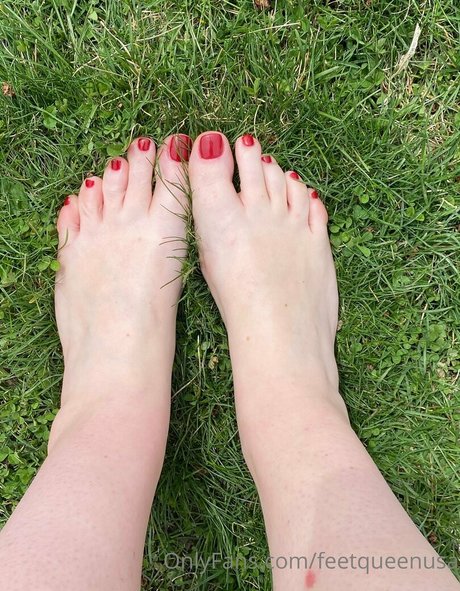 clovers photos leaks only fans