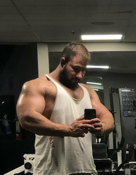 beefybull only fans nude