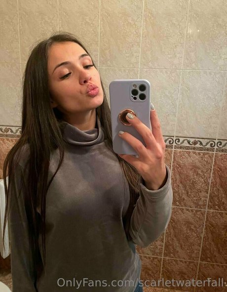 scarletwaterfall onlyfans naked leak