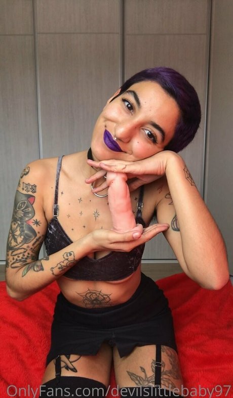 devilslittlebaby97 onlyfans gratis