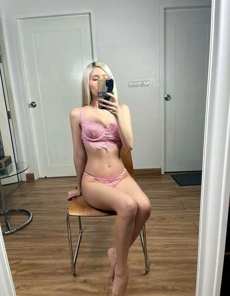 Apr il nudes onlyfans leaks