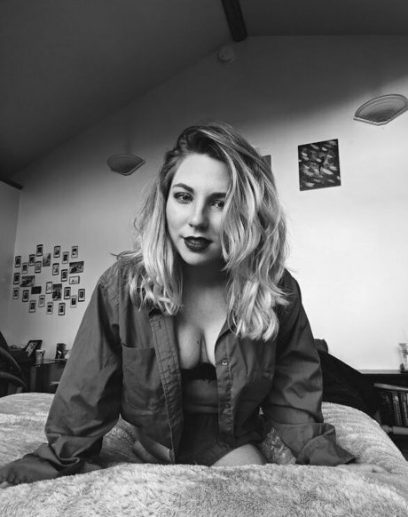 dancingkitten onlyfans tits