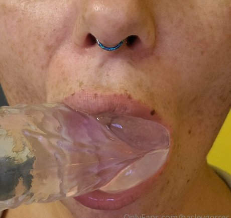 hasleygorres nudes onlyfans leak