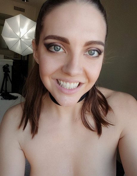 sadieholmesxxx nude onlyfans porn