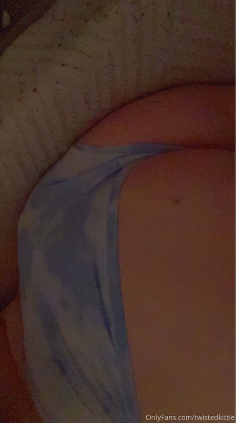 twistedkittie nude porn onlyfans
