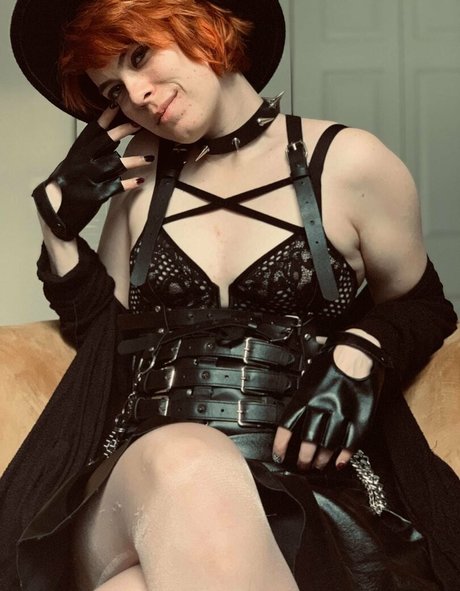 naughtylittlekitten93 only fans leaked